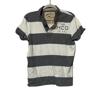 Y2K Hollister Gray and White Striped Short Sleeve Button Neck Shirt